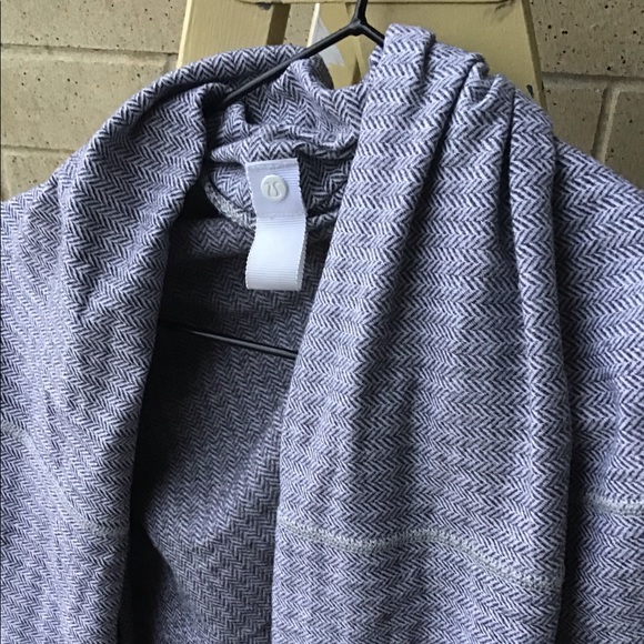 Herringbone Grey Lululemon Scarf - Picture 2 of 2